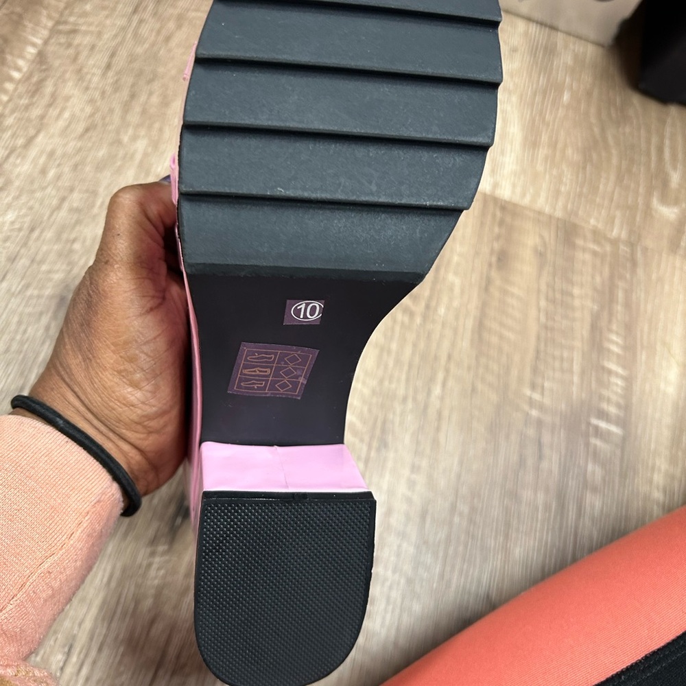 Moda Pink Platform Sandals - Picture 4 of 8
